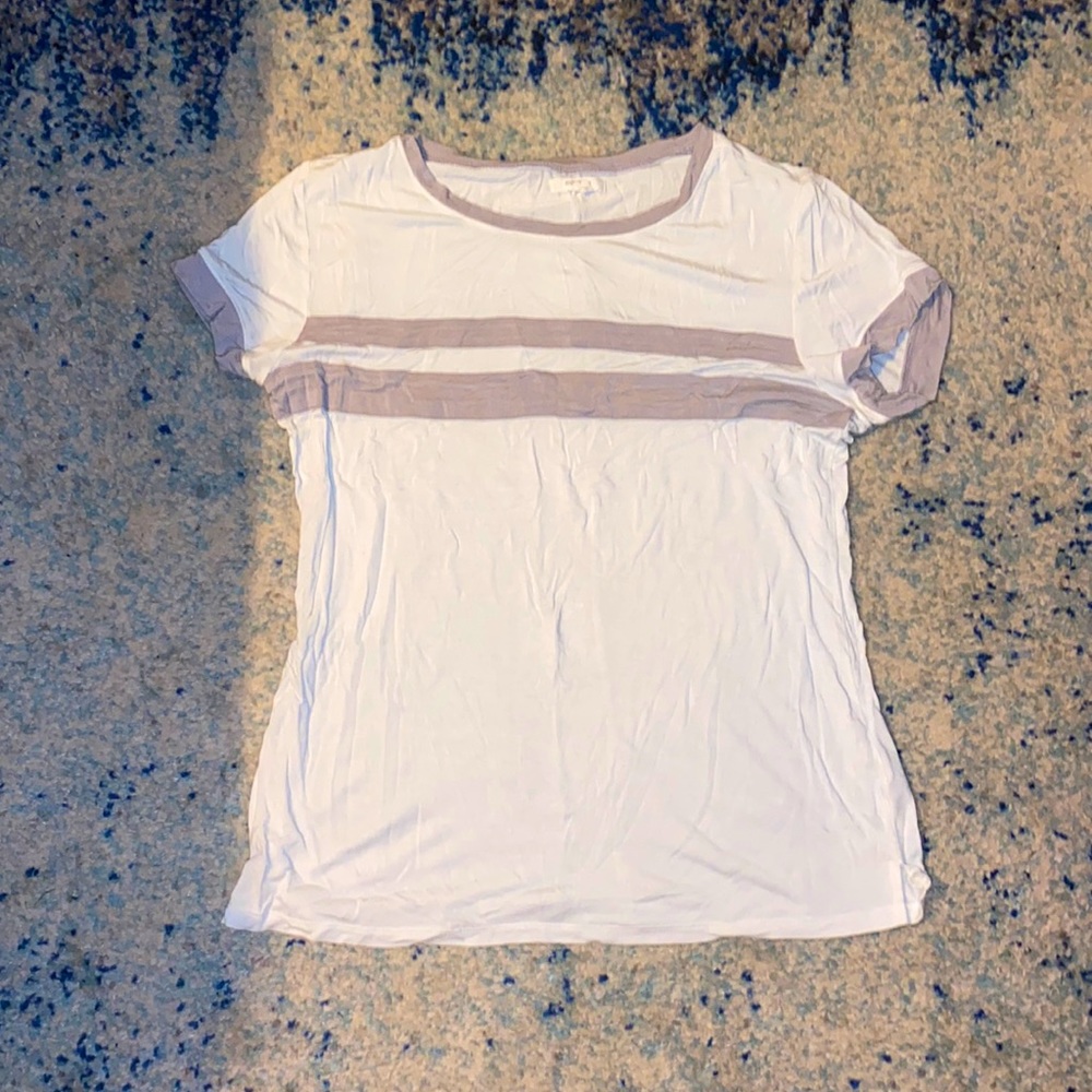 SOLD Maurice’s top